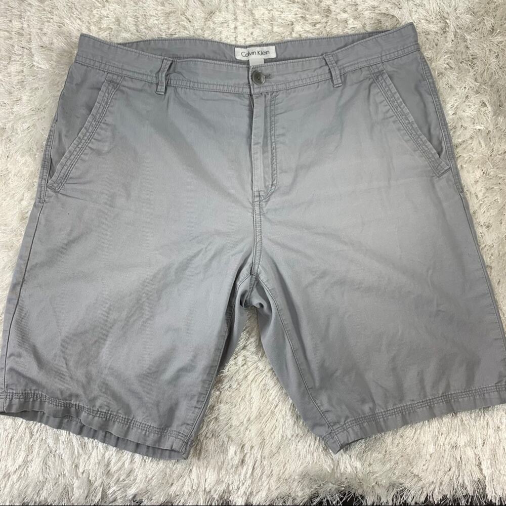 Calvin Klein Grey Cotton Flat Front Shorts  Sz 36